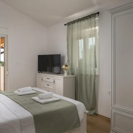 Vila Savicenta
