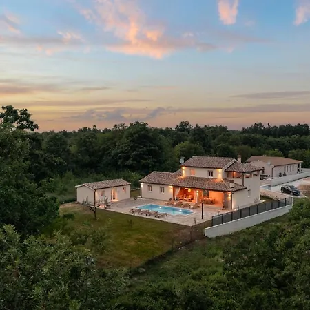 Villa Savicenta